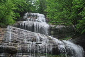 Cascate-della-Prata-e-della-Volpara-a-Umito-di-Acquasanta-Terme