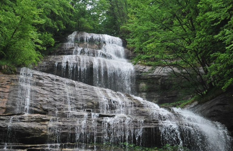 Cascate-della-Prata-e-della-Volpara-a-Umito-di-Acquasanta-Terme (1)